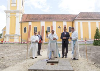 Fülöp Attila: a kormány segíti az egyházi szociális intézmények működését