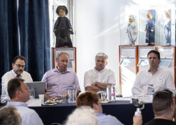 Még évekig eltarthat a szétválasztott bangladesi sziámi ikrek rehabilitációja