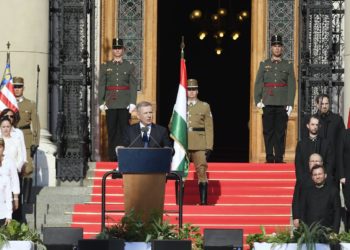 Benkő: a béke megőrzésére erős honvédségre van szükség