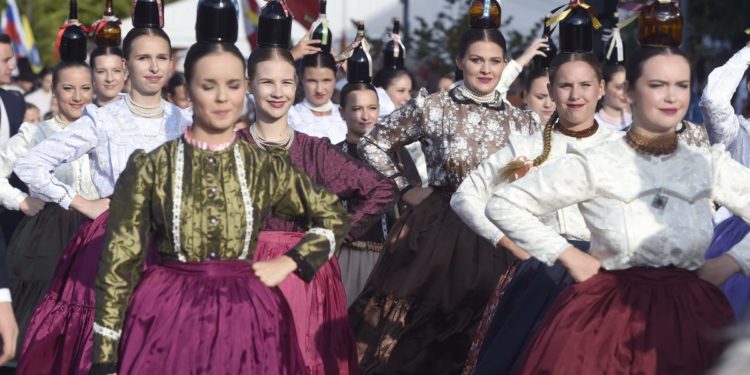 A XXVI. Summerfest Nemzetközi Folklórfesztivál és Népművészeti Vásár