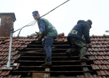 A nyári viharkárok helyreállításán segít a Katolikus Karitász