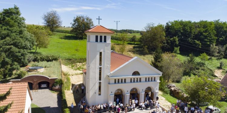 Új templomot szenteltek a Zala megyei Csapiban