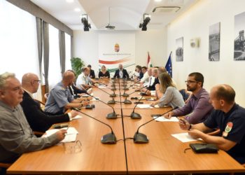 Augusztus 20. – Elfogadták a biztosítási tervet