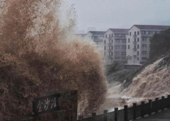 Húsz fölé emelkedett a Kína keleti partvidékét sújtó Lekima tájfun halálos áldozatainak száma
