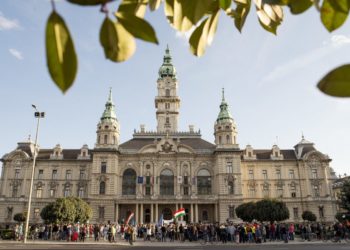 Ismét tüntettek Borkai Zsolt ellen Győrben