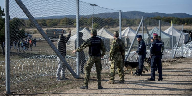 Nemzetközi migrációs válságkezelő gyakorlatot tartanak Magyarországon