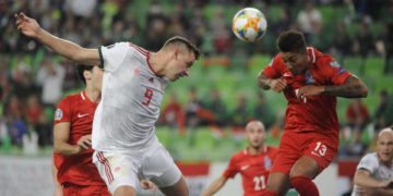 Magyar-azeri – Egygólos sikerrel életben maradtak a kijutási remények