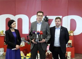 Kunhalmi Ágnes, Tóth Bertalan és Karácsony Gergely közös sajtótájékoztatója