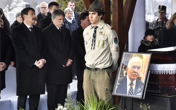 Horváth János, az Országgyűlés egykori korelnökének temetése