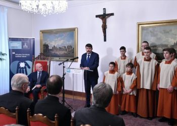 Az Égre néző című verseskötet bemutatója