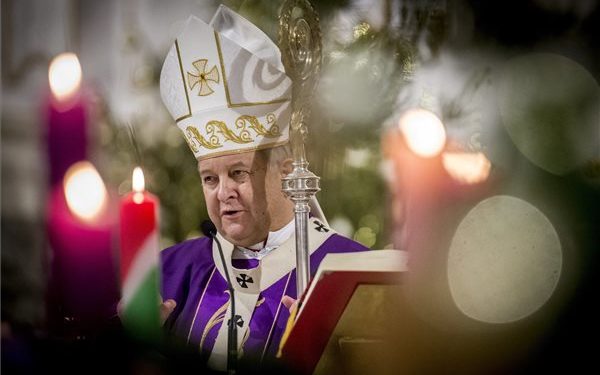 Szentmise a KDNP megalakulásának 75. évfordulója alkalmából Kalocsán