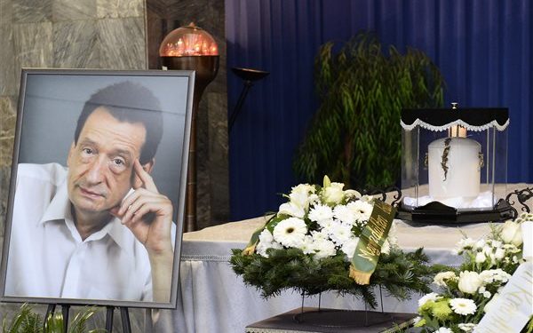 Végső búcsút vettek Karinthy Mártontól