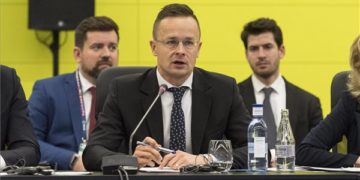 Szijjártó Péter Sevillában, a Space 19+ konferencián