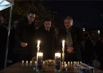 Megemlékezés a 75 éve felállított pesti gettó évfordulója alkalmából Erzsébetvárosban