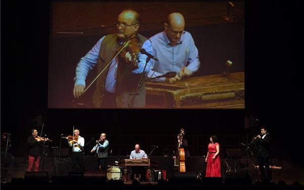 A Csík Zenekar óévbúcsúztató koncertje Budapesten