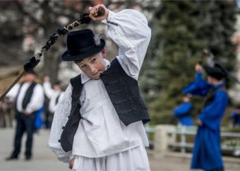 Óévbúcsúztató csergetés Kecskeméten