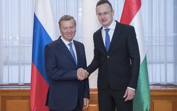Szijjártó Péter a Gazprom elnökével tárgyalt