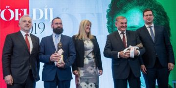 Lezsák Sándor és Szájer József kapta idén a Petőfi-díjat