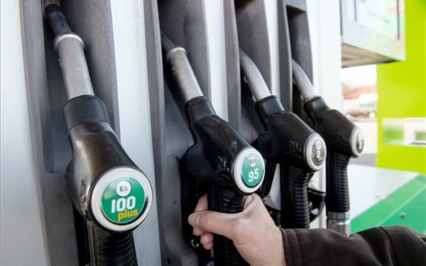 Nő az üzemanyagok biológiai eredetű összetevőinek az aránya