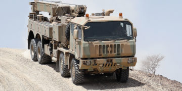 Több mint 200 millió euróért vásárol teherautókat a román hadsereg