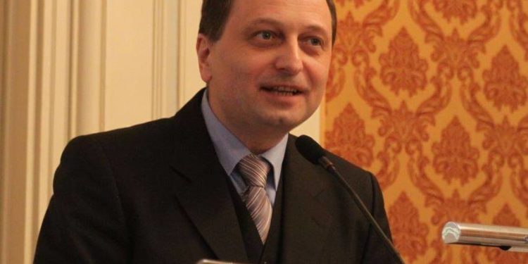 Jobbik: diktátumok helyett egyeztetett modernizáció kell az oktatásban