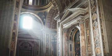 Ferenc pápa a pénz istenének elutasítására szólított fel