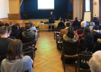 „LEGYÉL TE IS RENDŐR!”