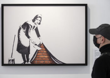 Banksy, a brit graffitiművész munkáit bemutató kiállítás nyílt Budapesten