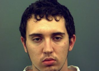 A tavalyi texasi terrortámadás elkövetője ellen 90 rendbeli bűncselekmény miatt emeltek vádat