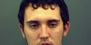 A tavalyi texasi terrortámadás elkövetője ellen 90 rendbeli bűncselekmény miatt emeltek vádat