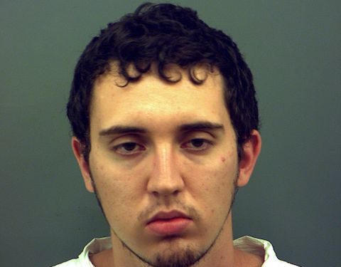 A tavalyi texasi terrortámadás elkövetője ellen 90 rendbeli bűncselekmény miatt emeltek vádat