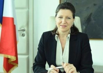 A francia egészségügyi miniszter lesz Macron pártjának jelöltje a párizsi önkormányzati választáson