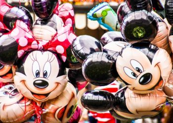 Távozik a Disney éléről Bob Iger