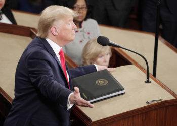 Az amerikai szenátusban felmentették Donald Trumpot a vádak alól