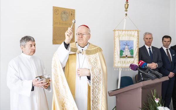 Új közösségi házat kapott a pestszentimrei római katolikus plébánia