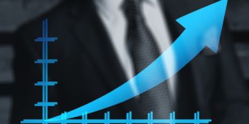 Pozitívra javította a magyar államadós-osztályzat kilátását a Standard & Poor’s