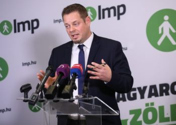 Határozati javaslatot tervez az LMP a nemzeti régiók ügyében folyó aláírásgyűjtés támogatására