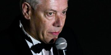 Ügyészségi vizsgálat a szexuális erőszakkal vádolt francia műkorcsolyaedző ellen