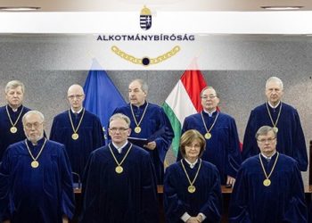 Alkotmánybírósághoz fordulnak az ellenzéki pártok az országgyűlési törvény és a házszabály módosítása miatt