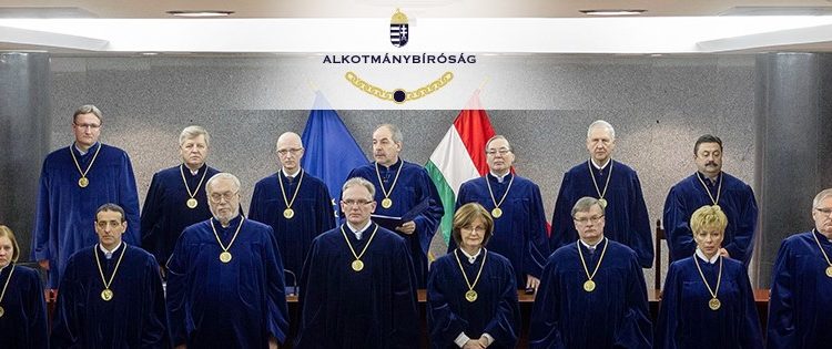 Alkotmánybírósághoz fordulnak az ellenzéki pártok az országgyűlési törvény és a házszabály módosítása miatt