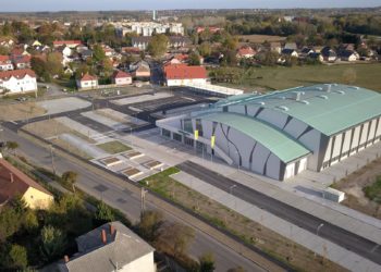 Átadták a Sárvár Aréna sport- és kulturális központot