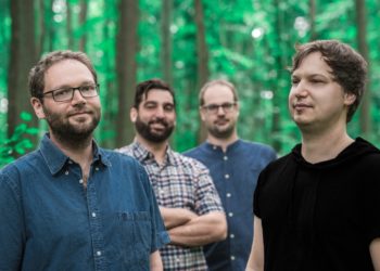 Dés András kvartettjével egy erdőben vette fel új lemezét