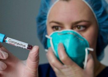 Hupejen kívül folyamatosan csökken a járvány terjedésének üteme, és újabb reményt keltő terápiás módszert tesztelnek