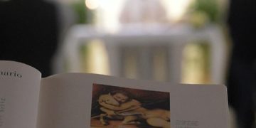 A papi cölibátus „nem korlát” Ferenc pápa új interjúkönyve szerint