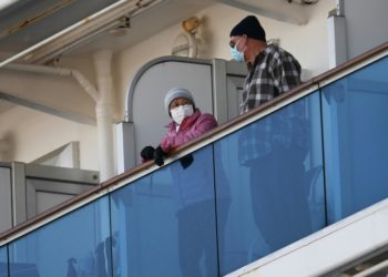 Elszállításukat kérik a japán partoknál veszteglő óceánjáró izraeli utasai