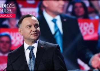 A lengyel elnök az életszínvonal további növelését ígérte kampánynyitó nagygyűlésén