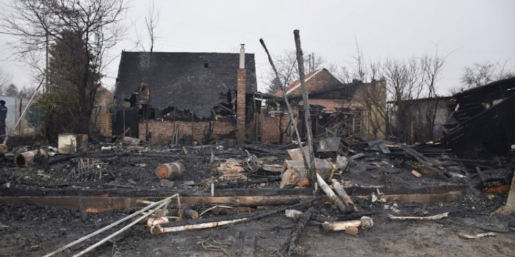 KONTÁRMUNKA A TŰZ HÁTTERÉBEN