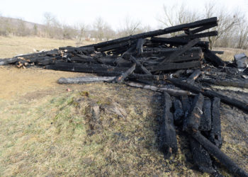 Leégett a székelyföldi Héderfája református templomának haranglábja