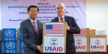 Az Egyesült Államok útnak indította segélyszállítmányát Laoszba