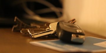 Véletlenül idegen lakásba ment be aludni, majd távozásakor az autójának indítókulcsát is elvitte